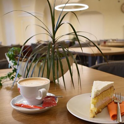 Cafè Bistro Villa Aufschnaiter Cafè Bistro Villa Aufschnaiter